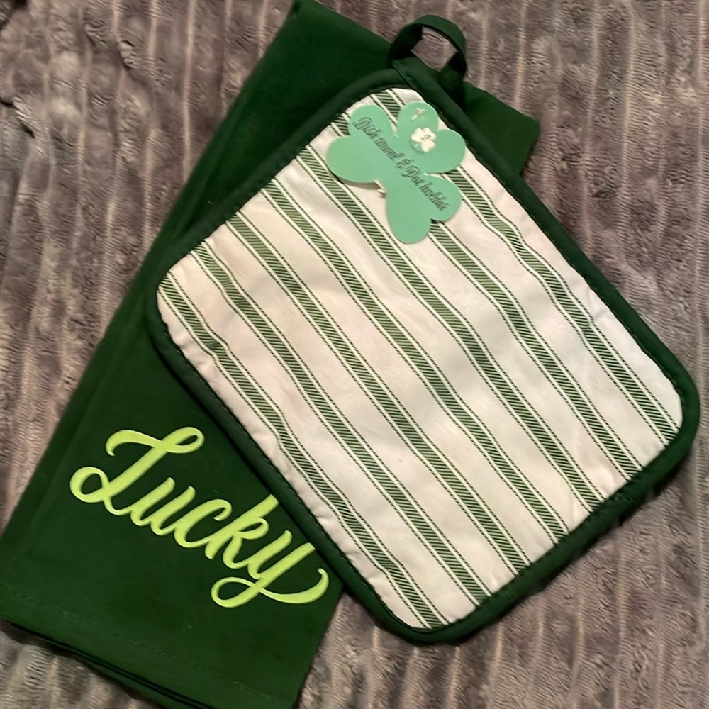 St Patrick’s Day Dish Towel and Pot Holder